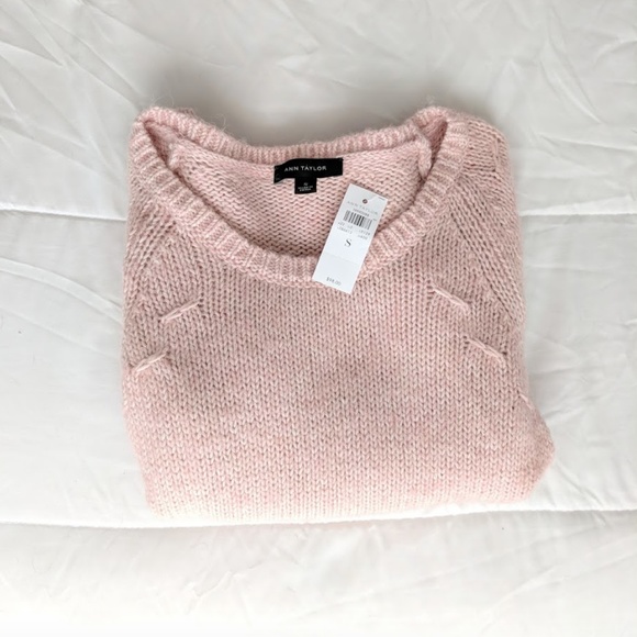 Ann Taylor Sweaters - Ann Taylor NWT Blush Rose Chunky Knit Wool Sweater